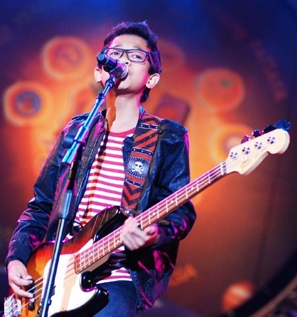 رباب مُفتخر