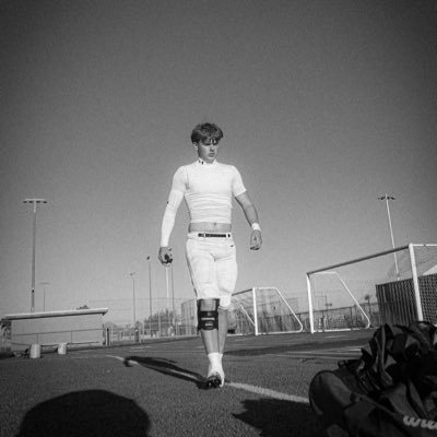 Apollo High School | QB | 6’0|175 lbs | #1 | 3.8 Weighted GPA | God first ✝️ tommywilliam456@gmail.com | 623-986-3307