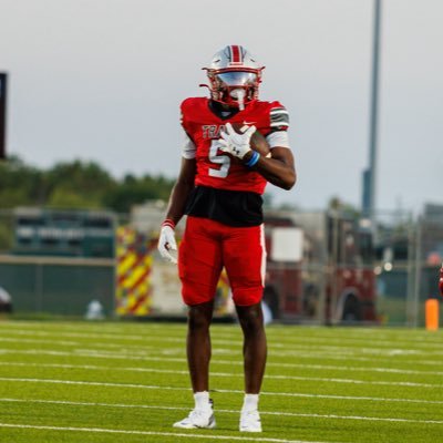 3⭐️ DB | Travis HS 2026 | Dual Sport ⚾️🏈 | 6’0| 185 | CF/DB | 3.6 GPA | 39 vertical | 4.55 40 | All District | Number: (832) 687-1280 | NCAA ID-2402210569|