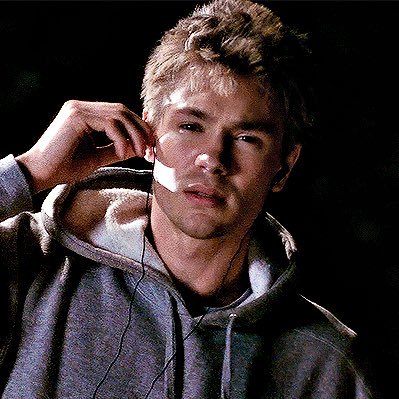 Lubię rozmawiać, uwielbiam seriale. One Tree Hill and Chad Michael Murray fan account. Potterhead⚡️ciągle czekam na list z Hogwartu… #ClipperNation