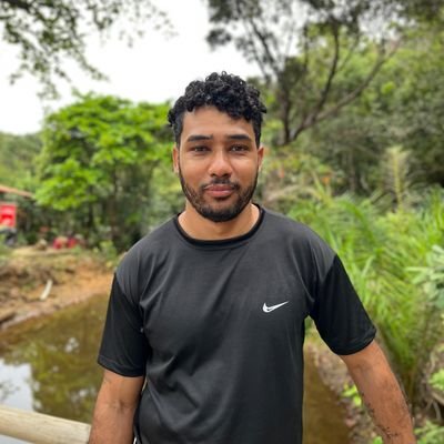 Mestrando em genética e biologia molecular • Estudo holobiontes e a dúvida: o que é ser ou não ser?