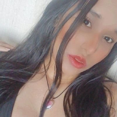 A vida me fez atleticana e o galo fez da minha vida um inferno.