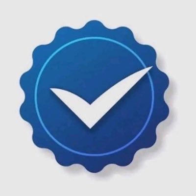 lolavicewwepriv's profile picture. my fist don’t lie