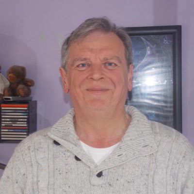 y15093's profile picture. 