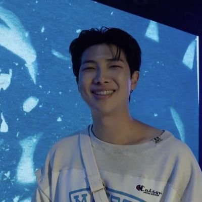 23y
Escuto BTS & BLACKPINK e amo esse grupo também @preludethefinal
Assistindo Doramas