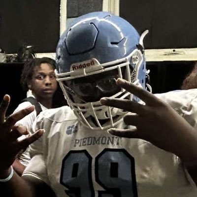 God first | piedmont highschool | Monroe NC | C/O 27' | DT/OG | 6'0'' 290 LBs | football/track | GPA: 2.6 |