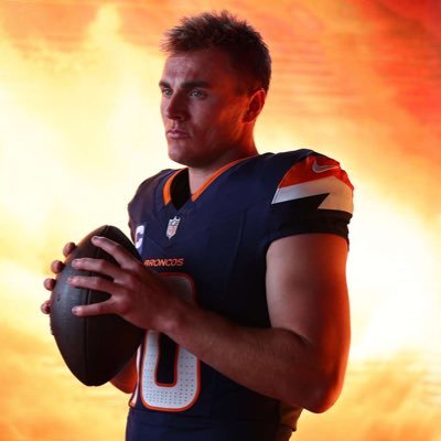 I ❤️ all COLORADO SPORTS. I LOVE MY FAMILY ❤️ @Broncos @nuggets @rockies @bonix10 🧡💙✝️🔟 @ZacStevensDNVR @james4376347273 @nfl_jersey_num #BroncosCountry
