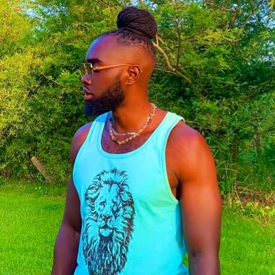 life_of_adore's profile picture. New music loading… 60%