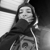 π©ππππ (@xr1o1x) 's Twitter Profile