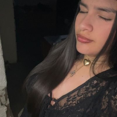 ig : valen.martinezz_