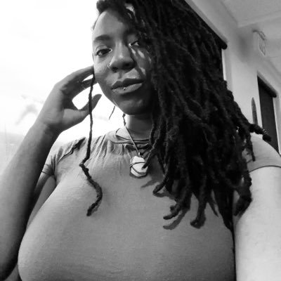 Conjuror✨| Alchemist | Womanist | Pro-Black | Book Worm | Ghettoish Aunt | Public Educator | I 🖊️ sometimes.