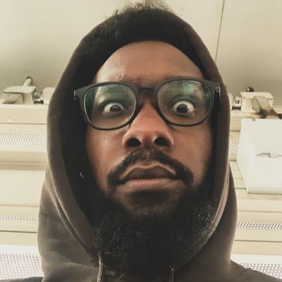 Jornalista | Comunicador Visual | Apresentador do podcast Blecaute Wakanda.
