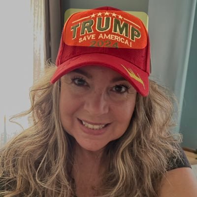 Retired Emergency Service Dispatcher - 27 years for local Police & Fire Dept! President Trump is my President! 🙏❤️🇺🇸. No DM’s