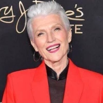 Bestselling International Author of A Woman Makes A Planal Doctor of Dietetics @ Supermodel ©️ S #ItsGreatToBe76 Manager: anna@mayemusk.com