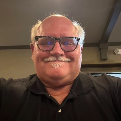 God, family and country🇺🇸. Coffee lover☕️. Semi Retired👷♂️🏠 Old enough to know better, young enough to still try. #IFBAP #MAGA
Old account was banned😒