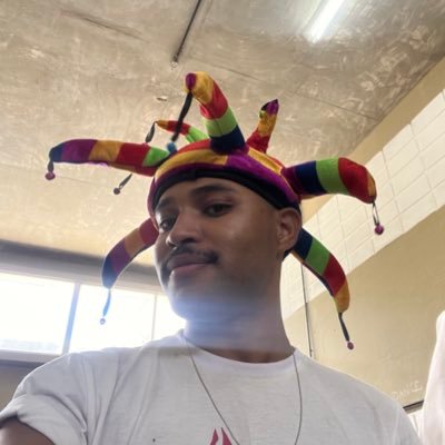 gatabotralheira's profile picture. ⋆ ✵ ✭ ⋆ ⋆ ✺ ⋆ ✯