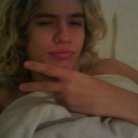 valen (@is6bells) 's Twitter Profile