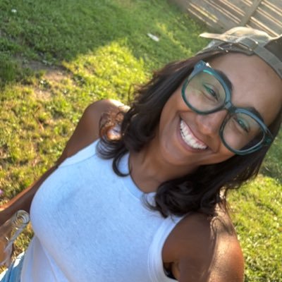 wellhellodolly's profile picture. #BlackLivesMatter