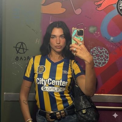 un__fideo's profile picture. todo lo de más no es nada 💛💙