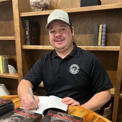 gilbert___jacob's profile picture. unbiased fact giver | jesus lover | bucket getter | drake listener | bottle finisher