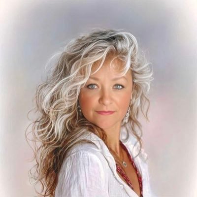 Beth77283633038's profile picture. Behind every great man, there is a woman rolling her eyes.