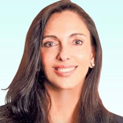 Me apasiona liderar e inspirar a personas y organizaciones que actúan con respeto y humanidad. Presidente LHH DBM Peru & Chile. Autora “Usted S.A.