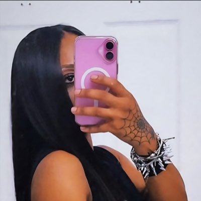 PRETTY B* FROM OUT THE 7 WARD! #ITSNOVATOYOUH0 #PAINUNTILHOWEVERITENDS