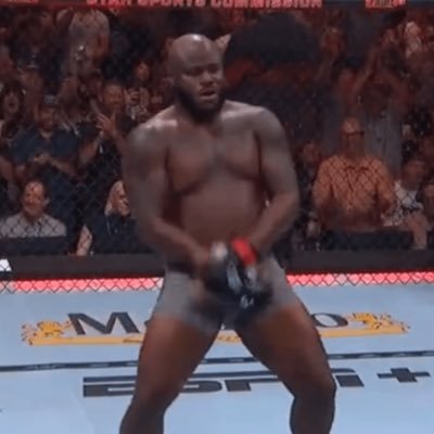 “I need to sit my black ass down and do some cardio” -Derrick “the goat” Lewis 🐐