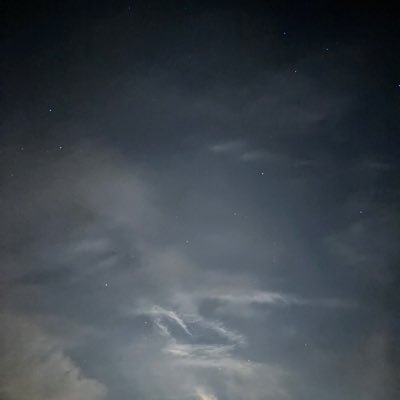 0r6MSzJsm8zUUvl's profile picture. 