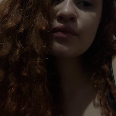 becsc_'s profile picture. meio perdida