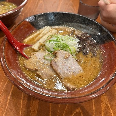 tanukomitaka's profile picture. 深夜のラーメンが1番好き(   ^ω^)