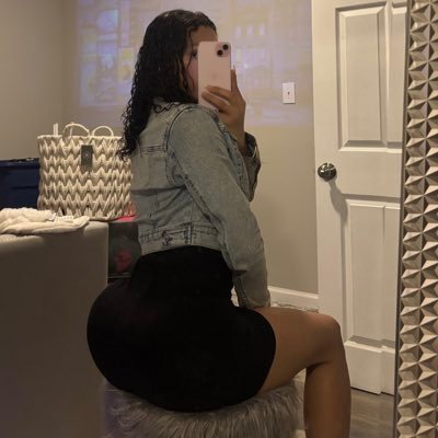 i ONLY respond on FANSLY🌶️ | ig : spoillmerotten | ca :$theylovesese 😚