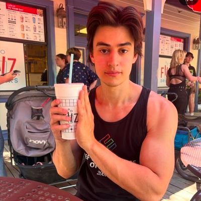 Por favor siga 🥰
lets follow 😈
Eu sou o diabo do seu coração
