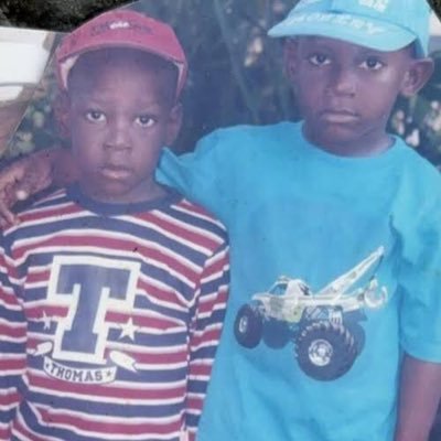 Temitope ♍️ | Songwriter | LASPOTECH Ond Graduate🎓 | Life’s heavy 😩 They broke 💔 Music is therapy: 🎧 🔥