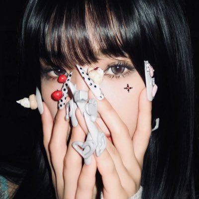 maphinzinis's profile picture. ੈ✩‧₊˚ෆ look at that woman ੈ✩‧₊˚ෆ