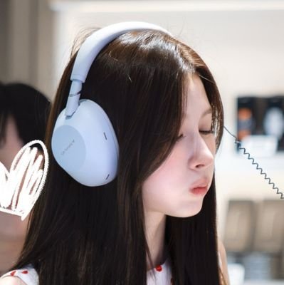 daydrvems's profile picture. 