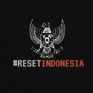 Anak metal, tukang nulis horor yang penakut, pemain DOTA karbitan.
Kerjasama/perijinan? Sila kirim penawaran email ke saujanastory@gmail.com. Tidak terima DM!
