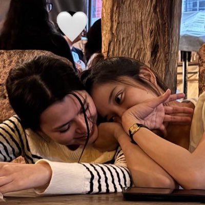 🖤💖#리사 มุแดงน้องพุง🐰🧚🏼♀️🌷🌹 #ฟรีนเบค #girlfreen #srchafreen #beckysangels #freenbecky