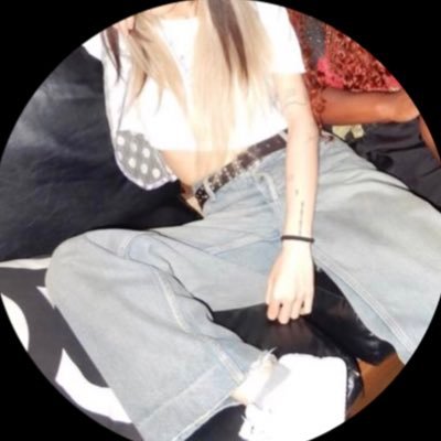 futchtwink's profile picture. touch blue