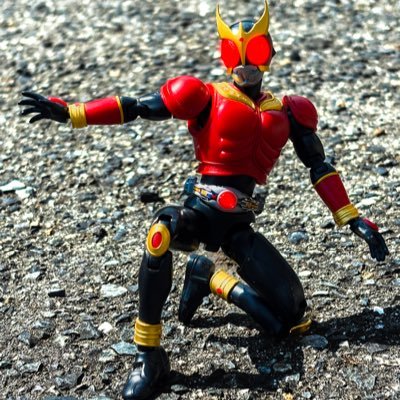 アニメと特撮が好きな大学生です。スーパー戦隊をゴレンジャーから順番に全て完走しました!毎日、食玩やアーツなどの玩具で写真撮ってます。特撮好きや趣味合う方々はフォローしてくれれば幸いです。よろしくお願いします。