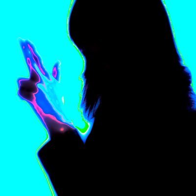 multimedia designer | fka zunas | contact me: splitlucidity@gmail.com