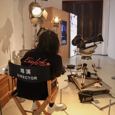 28 | ENG/普通话/粤语 | INFJ | English Teacher | Photographer | Foodie | Subtle TVB Traits Coord. | CN Dramas | 白羊座 | TVB | LFC | Nic Tse 謝霆鋒 | 鋒菲 | Eason Chan 陳奕迅 |