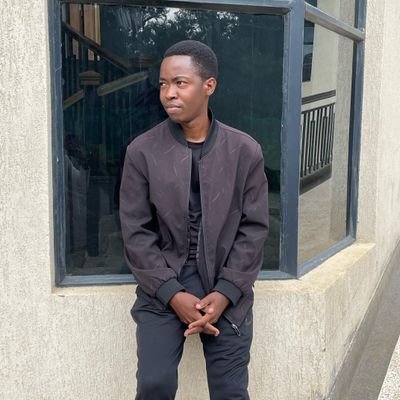 Evans_Maundu_'s profile picture. Writer... of sorts, 
Ailurophile😻,                                              
IG @ evans_ndonyi
