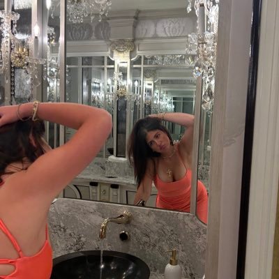 goddessErika222's profile picture. 20| your favorite Sicilian princess | your only purpose is to spoil me 🖕🏻