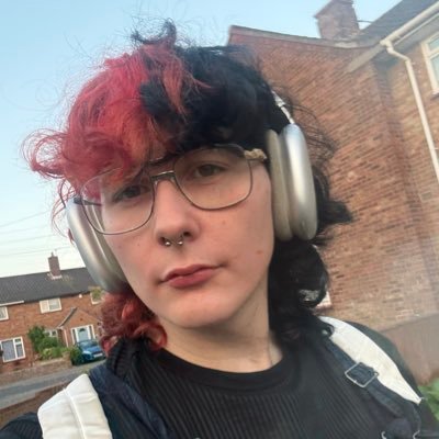 she/her age- 25 ^.^ MDNI 18+ my instagram is Katejarmour “The evil autism person” -British~