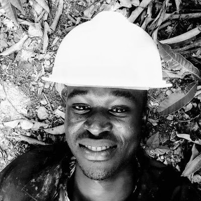 x_ekwaru's profile picture. 