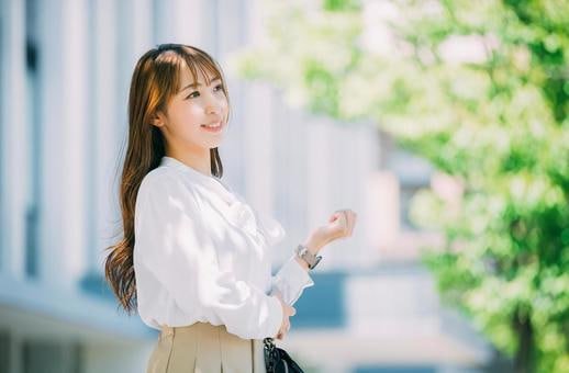 現在、アルバイトの募集をしています。勤務時間に制限はありません。日給5, 000円~50,000円!在宅勤務で、給与は日払いです。
問い合わせ担当者LINE追加: 【https://t.co/O5HRm5Airt】