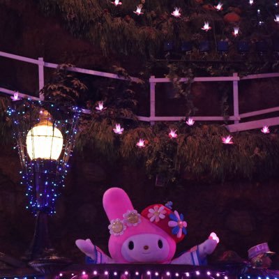 mkml3232's profile picture. ゆるく自由にいきたいフリーランス🌟DIRENGREYジグザグ🎵建築🌃旅行✈️城巡り🏯宇宙開発🪐アニメ🐰 7歳と5歳育ててます🐵虜さん仲良くしてくださーい🙌無言フォロー🆗