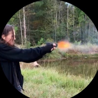 808Bloom's profile picture. concerned citizen