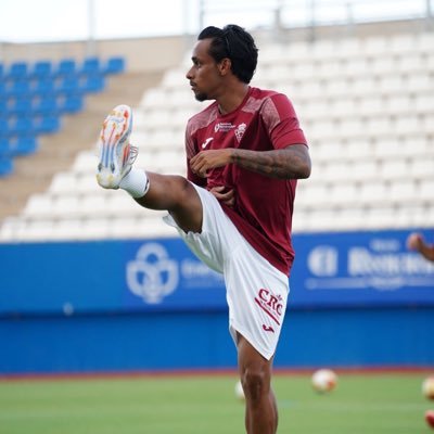 vivaelnano33's profile picture. El Real Murcia me tiene en depresión.  También hablo de f1 y categorías soporte. Algo de motogp🫡